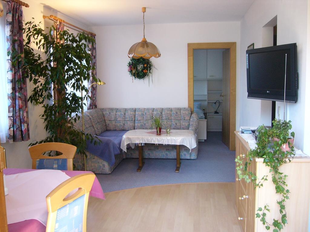 ヴェルフェンヴェンクHaus Silviaアパートメント エクステリア 写真